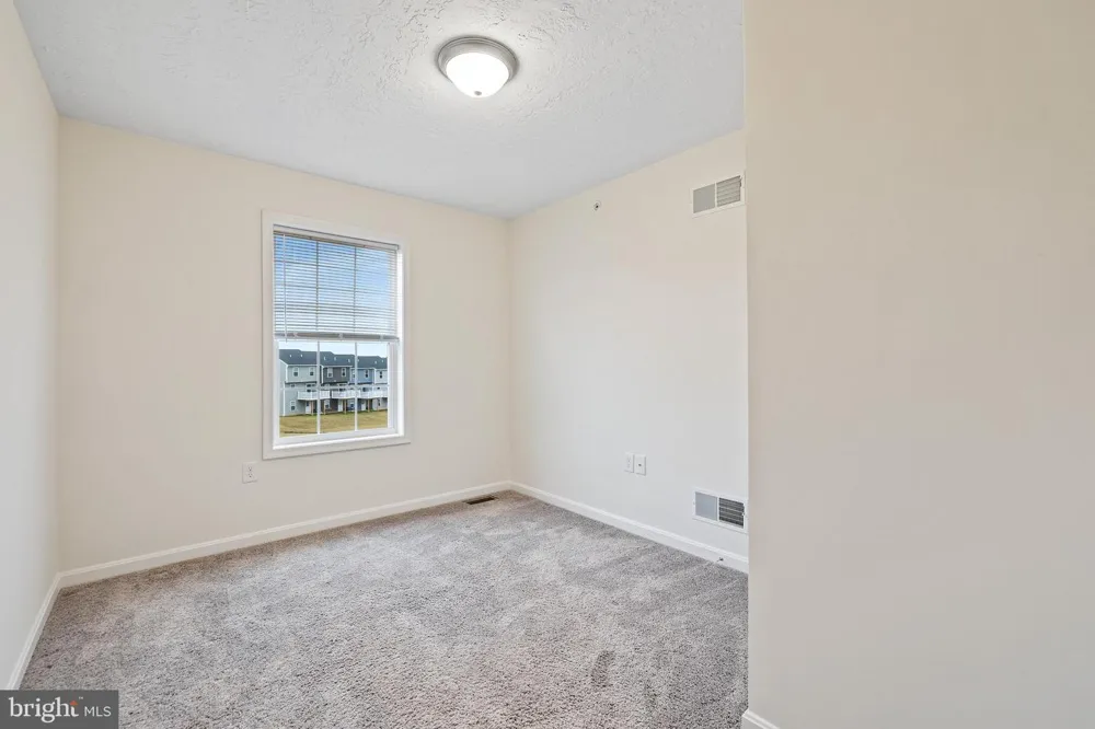 302 ALFALFA DR Carlisle, PA 17013