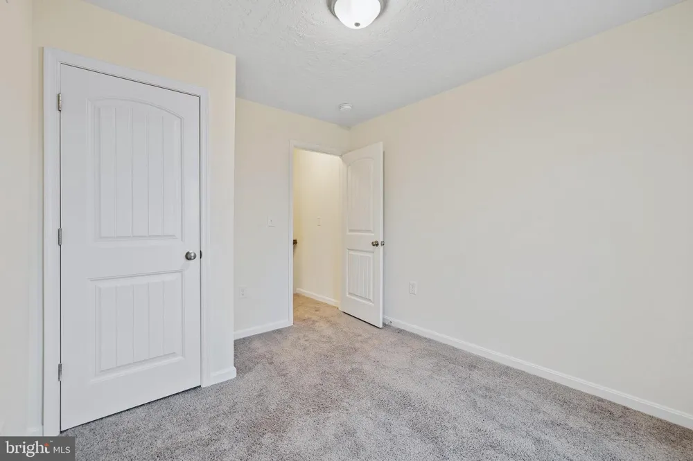 302 ALFALFA DR Carlisle, PA 17013