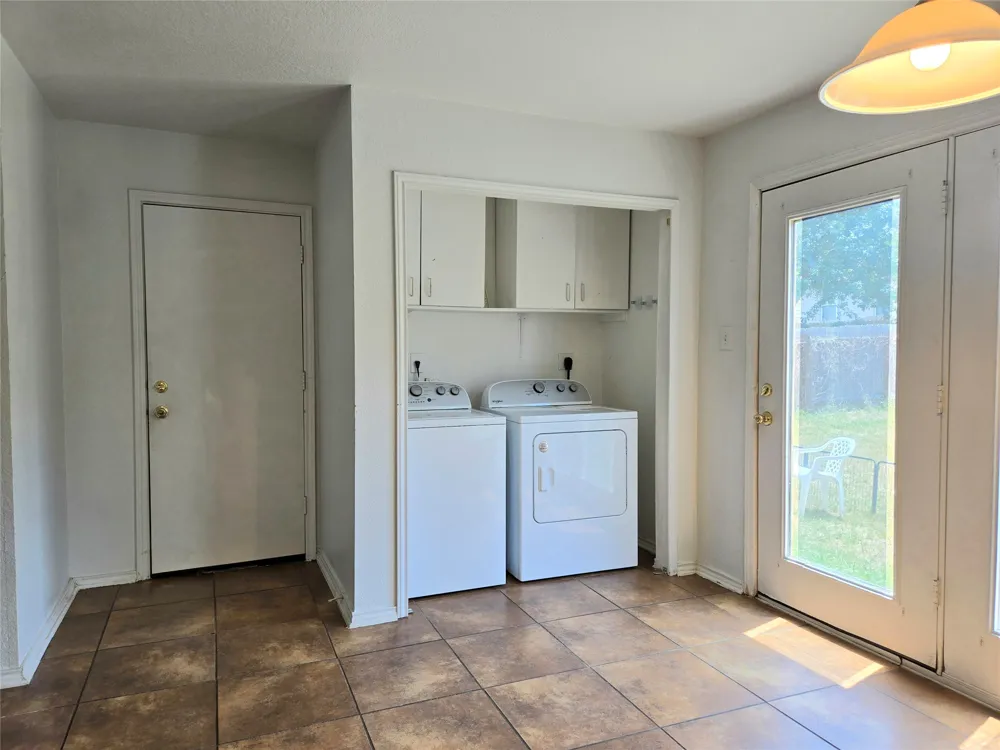 161 Beech Drive Kyle, TX 78640