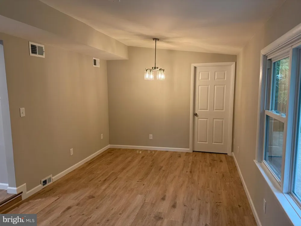 504 GREENHILL AVENUE Laurel, MD 20707