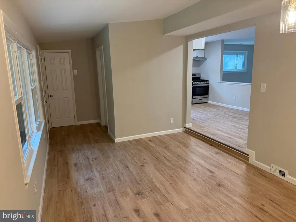 504 GREENHILL AVENUE Laurel, MD 20707