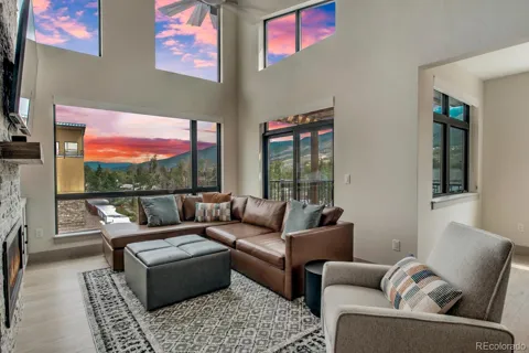 37 W 4th Street #301E