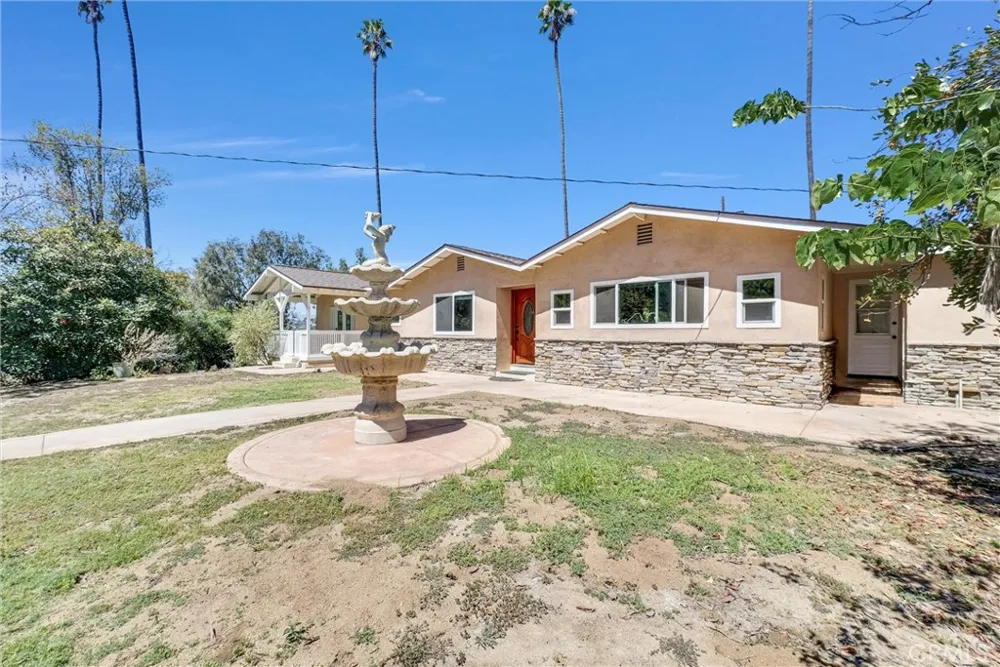 1505 Gratton Street Riverside, CA 92504