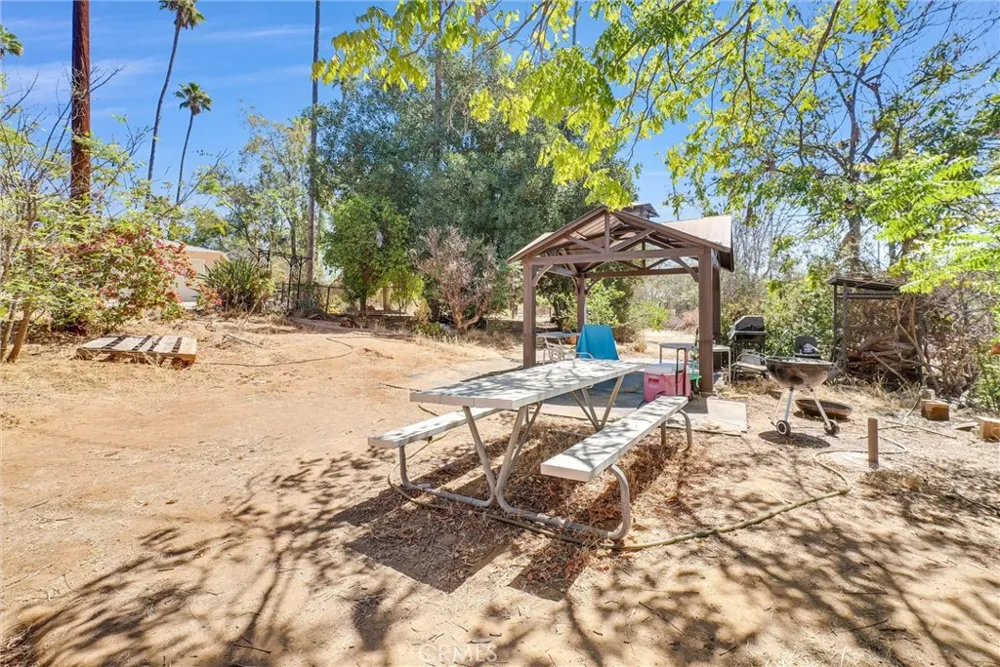 1505 Gratton Street Riverside, CA 92504