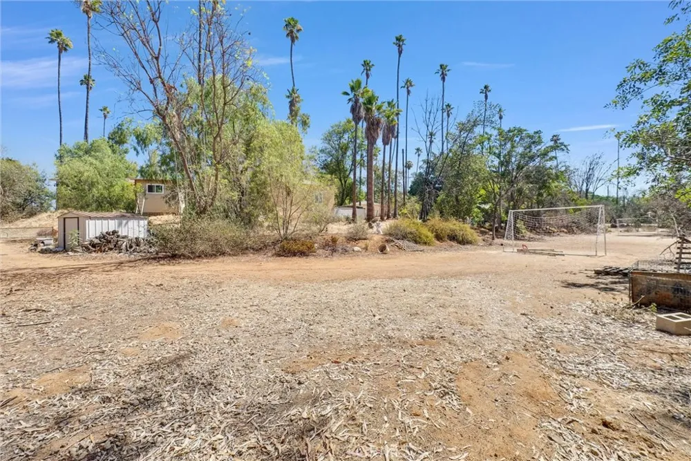 1505 Gratton Street Riverside, CA 92504