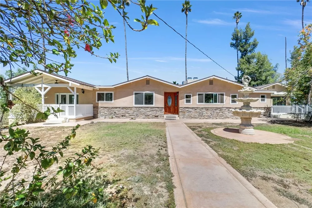 1505 Gratton Street Riverside, CA 92504