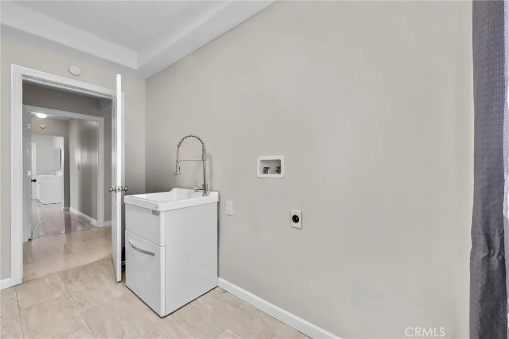 1505 Gratton Street Riverside, CA 92504