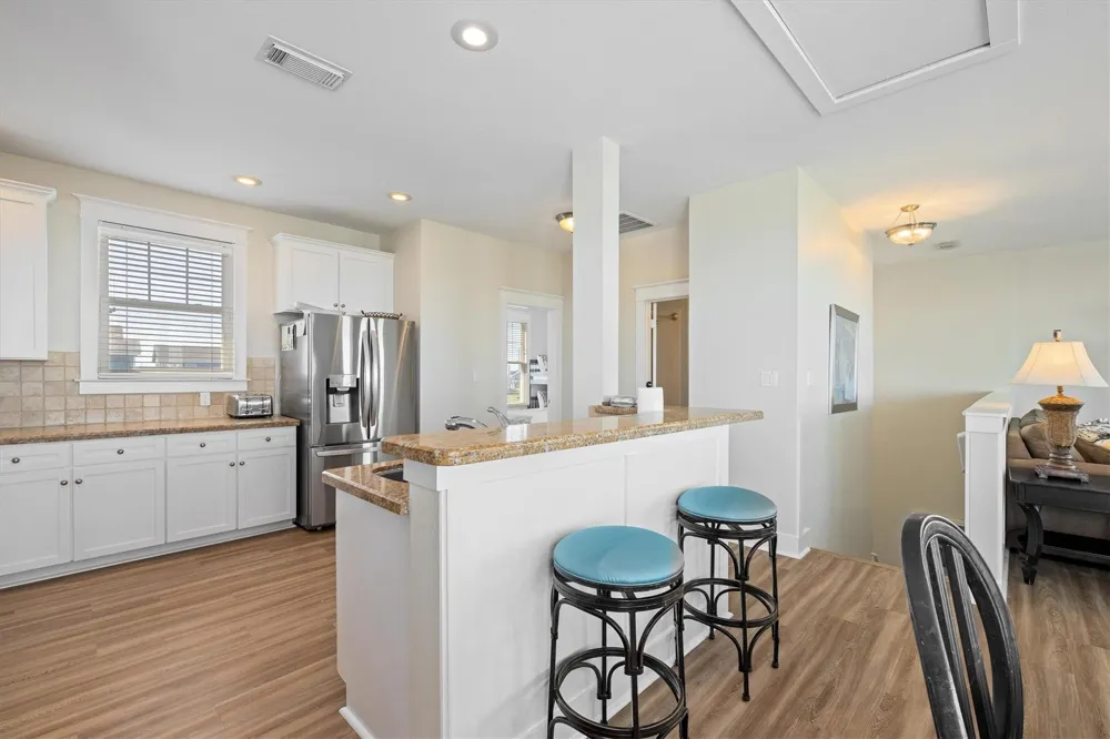 4203 Green Heron Drive Galveston, TX 77554
