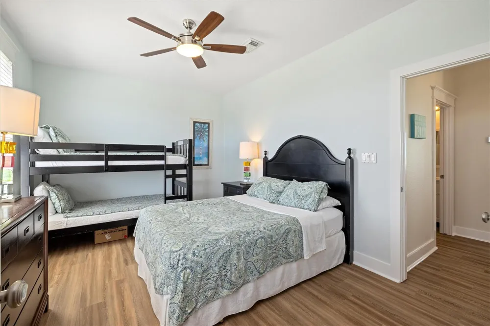 4203 Green Heron Drive Galveston, TX 77554