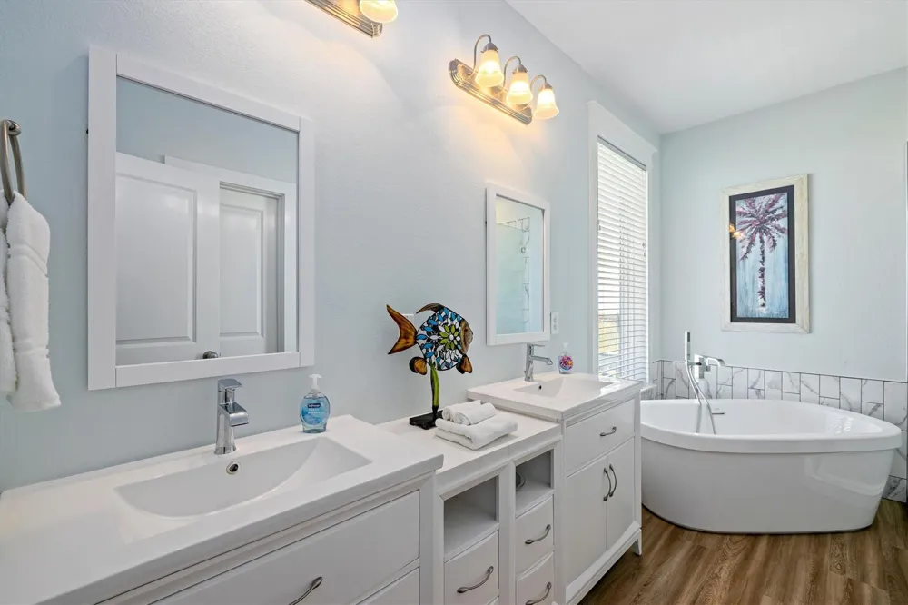 4203 Green Heron Drive Galveston, TX 77554