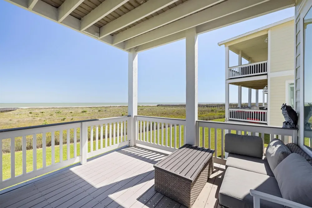 4203 Green Heron Drive Galveston, TX 77554
