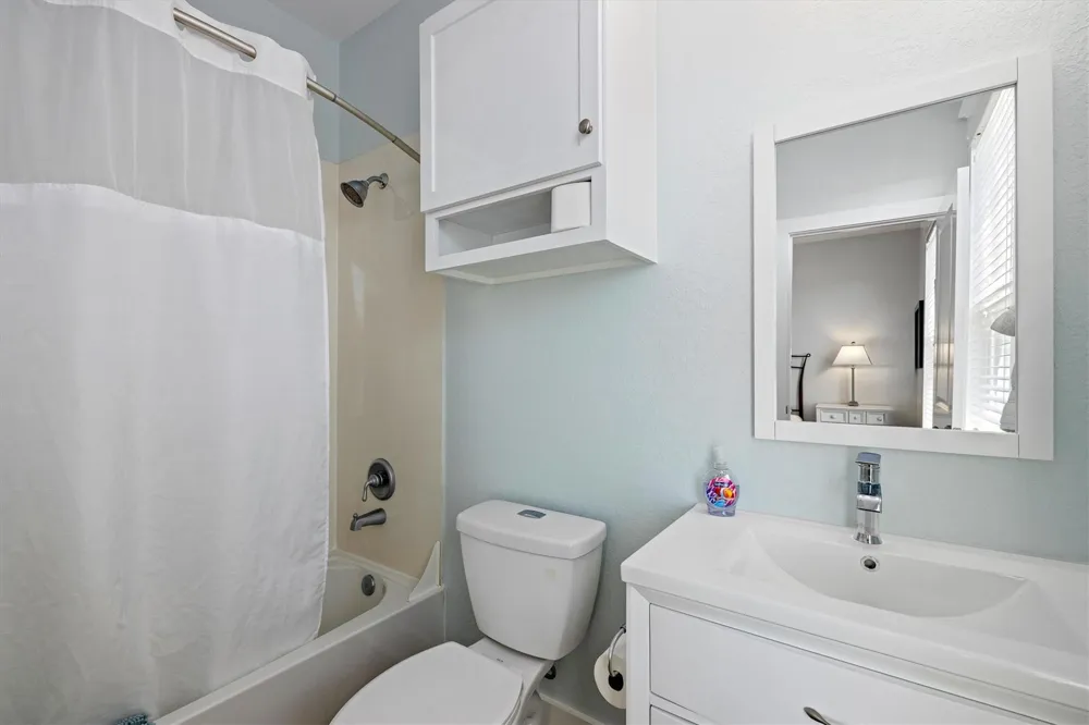 4203 Green Heron Drive Galveston, TX 77554