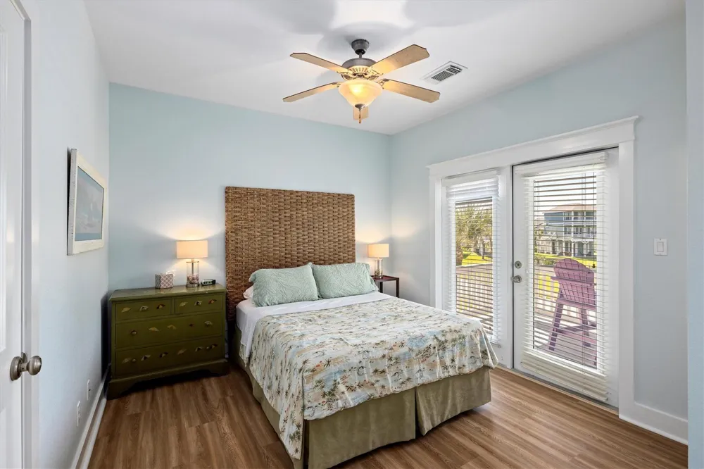 4203 Green Heron Drive Galveston, TX 77554