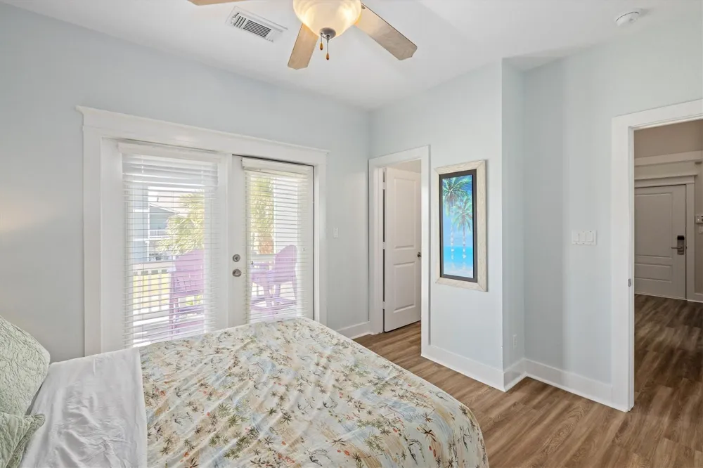 4203 Green Heron Drive Galveston, TX 77554