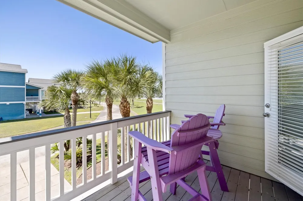 4203 Green Heron Drive Galveston, TX 77554