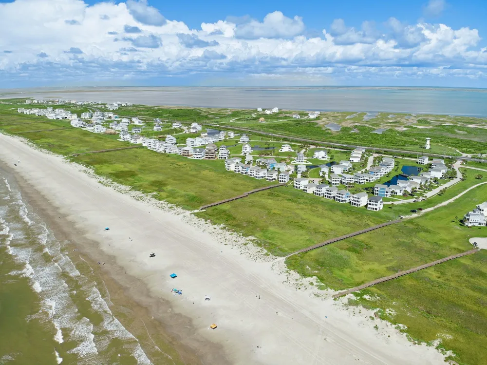 4203 Green Heron Drive Galveston, TX 77554