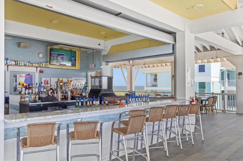 4203 Green Heron Drive Galveston, TX 77554