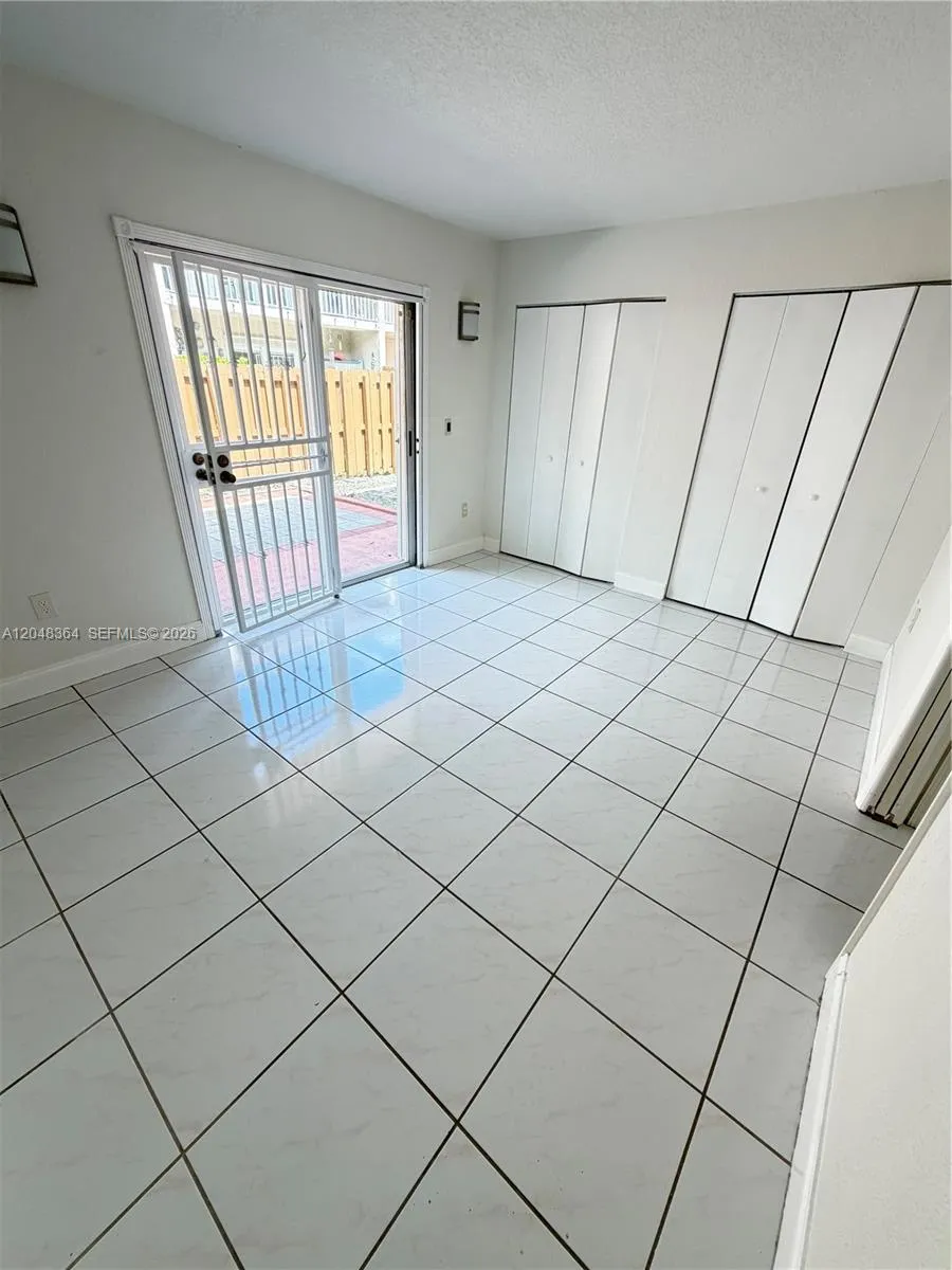 6926 NW 166th Ter #1302 Miami Lakes, FL 33014