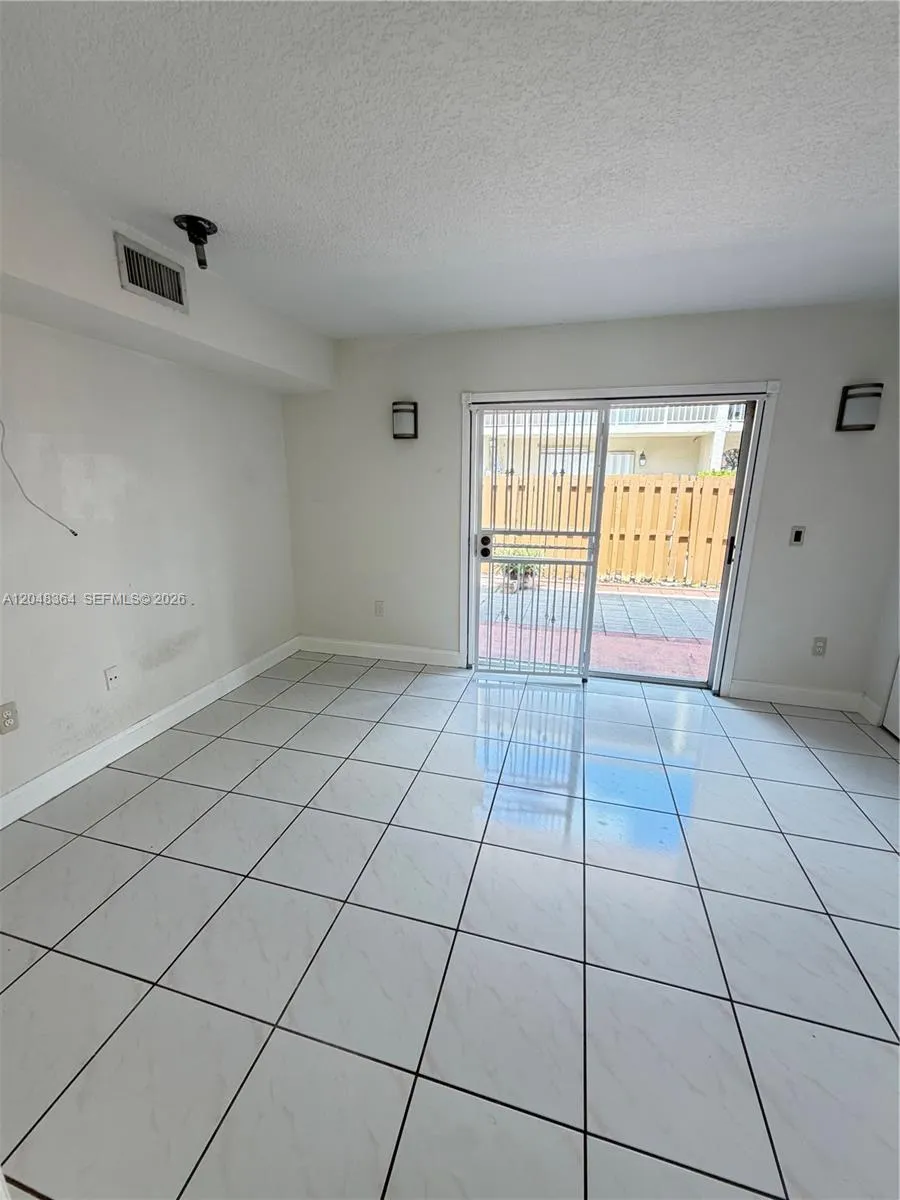 6926 NW 166th Ter #1302 Miami Lakes, FL 33014