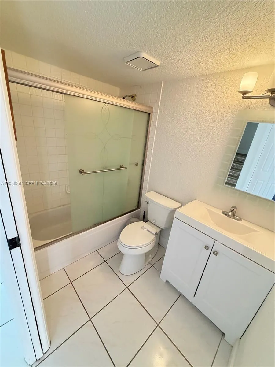 6926 NW 166th Ter #1302 Miami Lakes, FL 33014