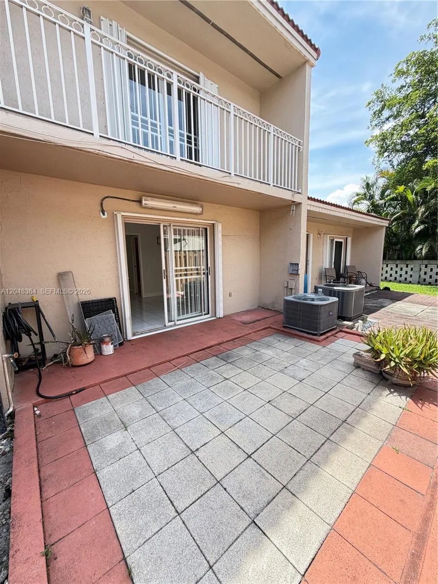 6926 NW 166th Ter #1302 Miami Lakes, FL 33014