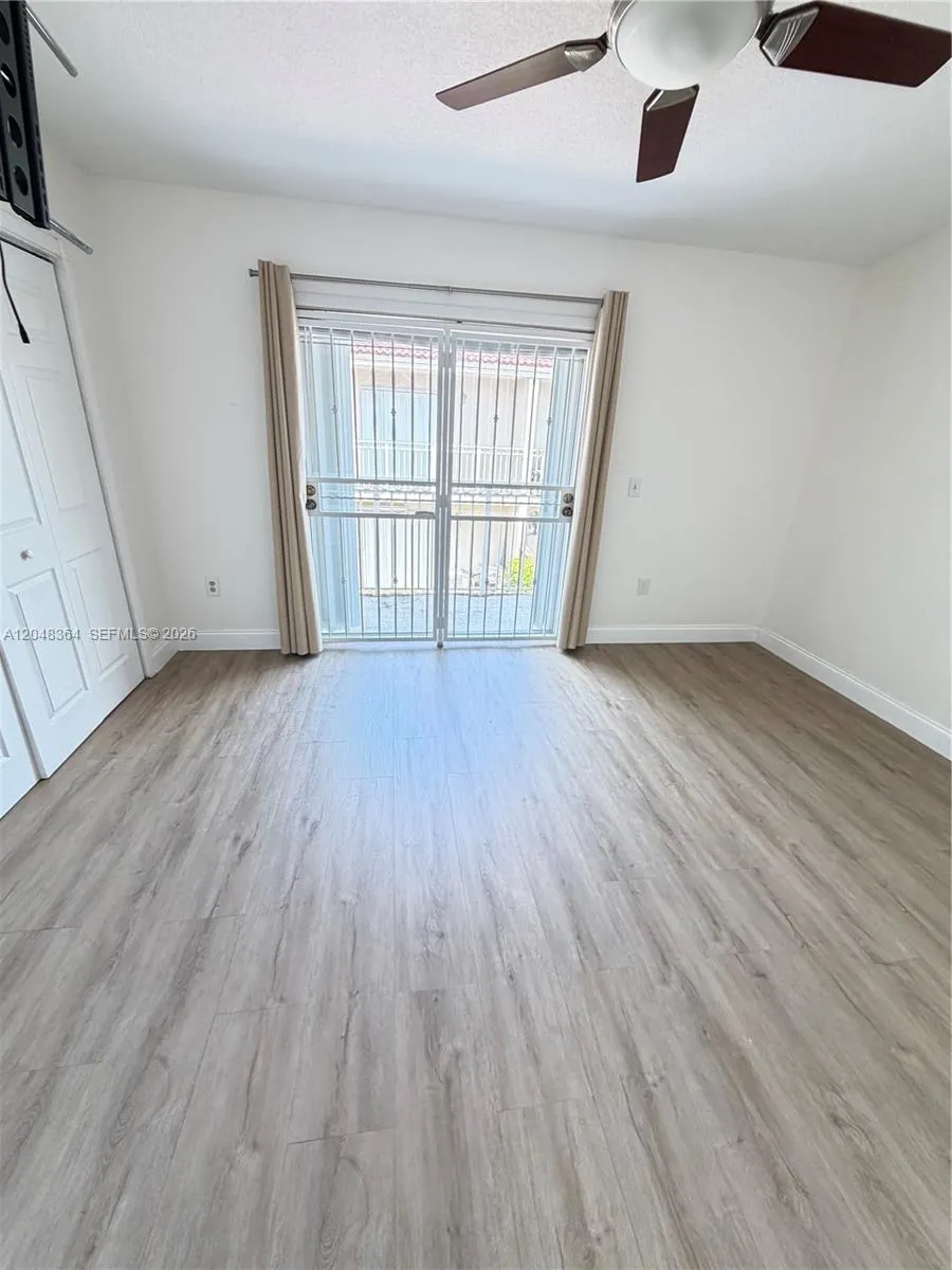 6926 NW 166th Ter #1302 Miami Lakes, FL 33014