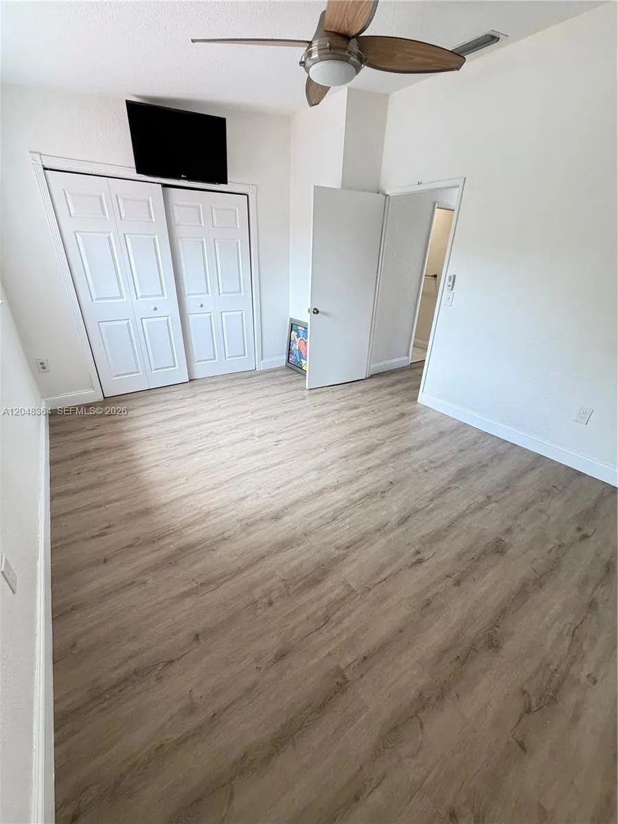 6926 NW 166th Ter #1302 Miami Lakes, FL 33014