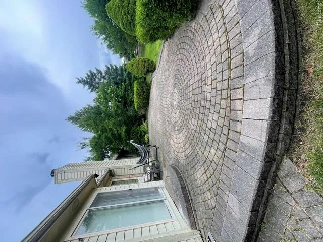 16193 Darlene Drive Macomb Township, MI 48042