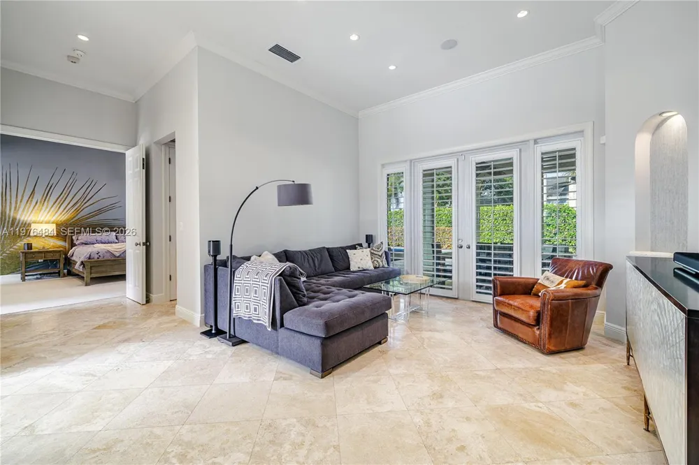 16721 SW 86th Ct Palmetto Bay, FL 33157