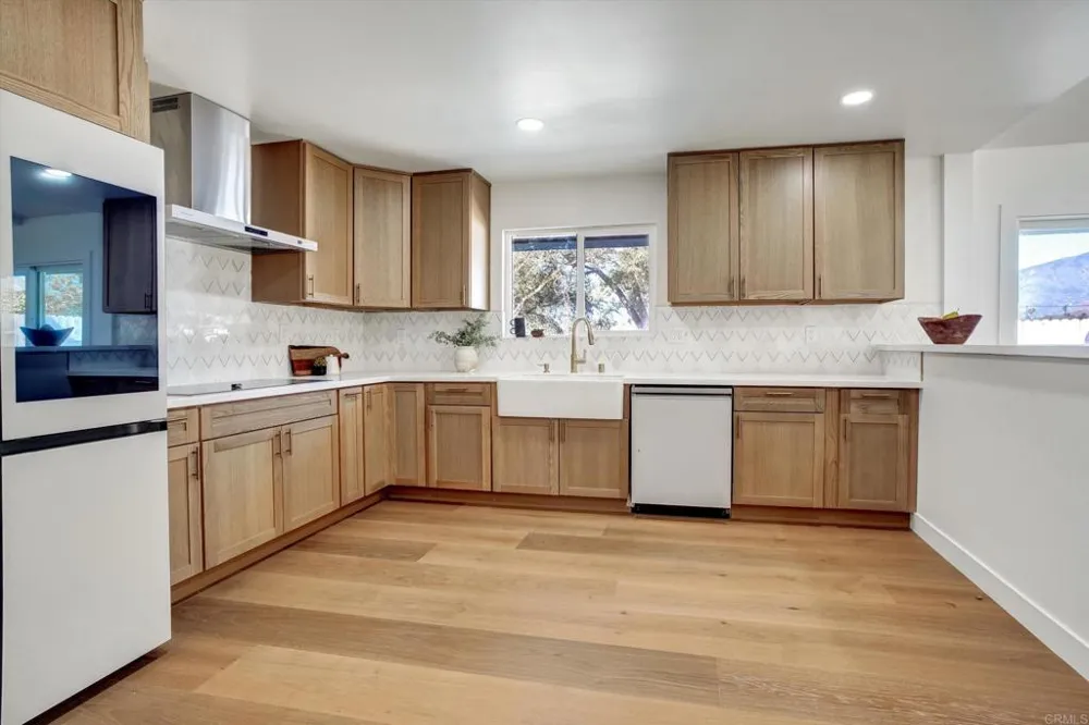 32369 WISKON WAY W Pauma Valley, CA 92061