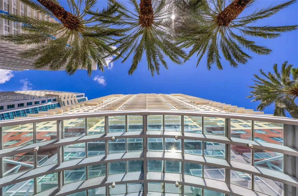 1155 Brickell Bay Drive #Apt 2207 Miami, FL 33131