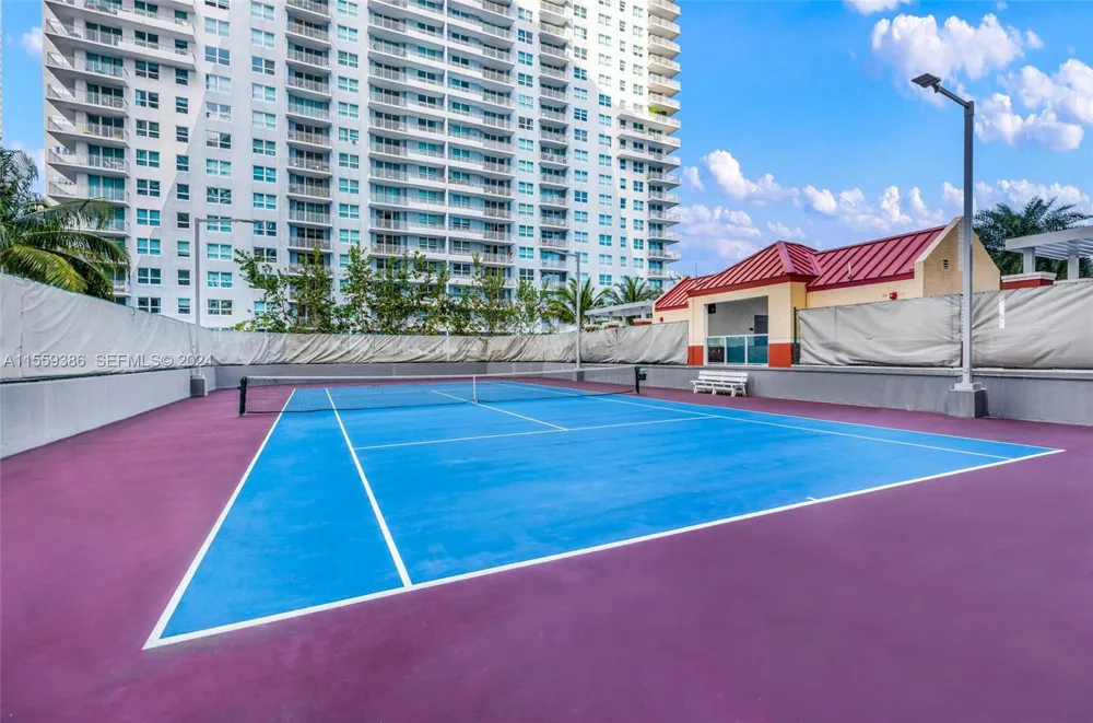 1155 Brickell Bay Drive #Apt 2207 Miami, FL 33131