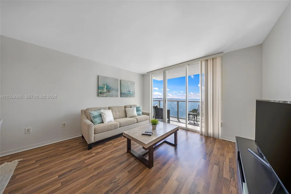1155 Brickell Bay Drive #Apt 2207 Miami, FL 33131