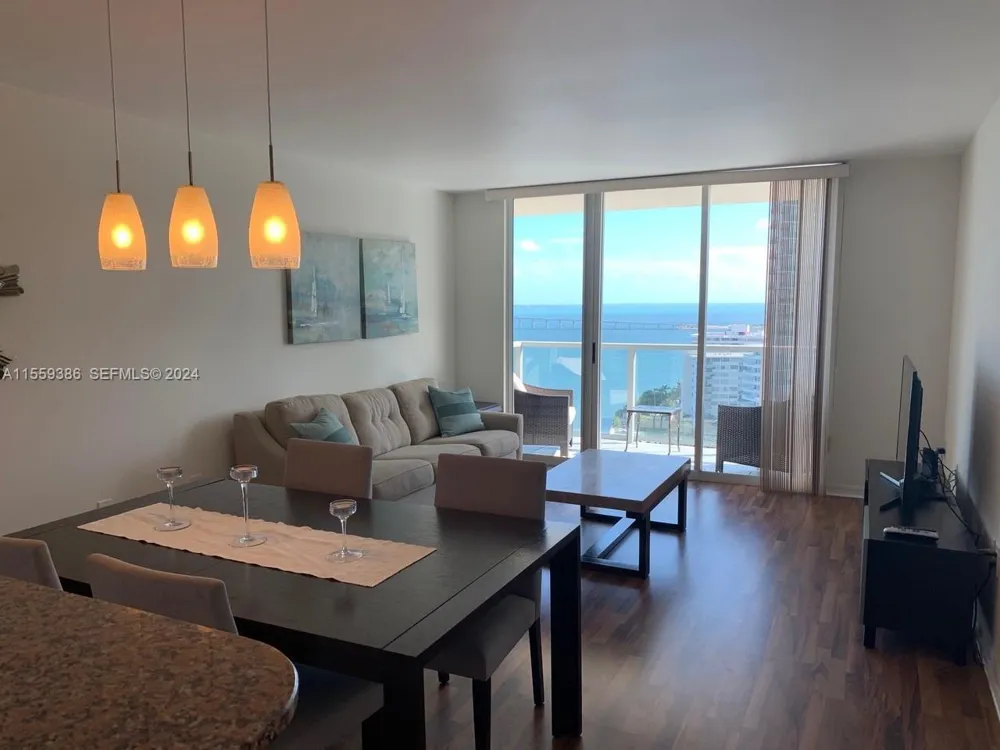 1155 Brickell Bay Drive #Apt 2207 Miami, FL 33131