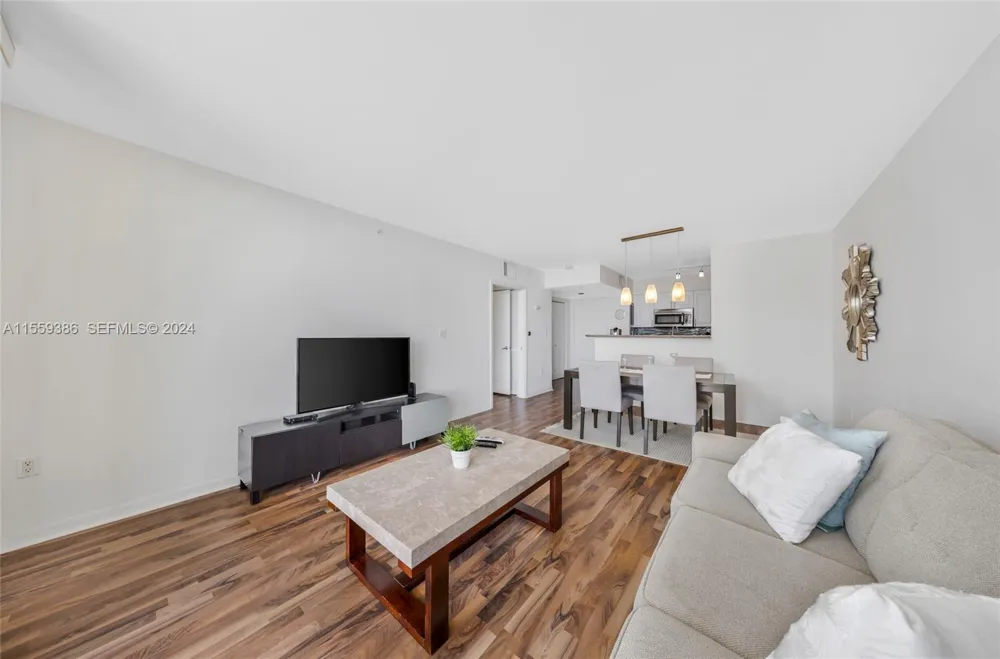 1155 Brickell Bay Drive #Apt 2207 Miami, FL 33131