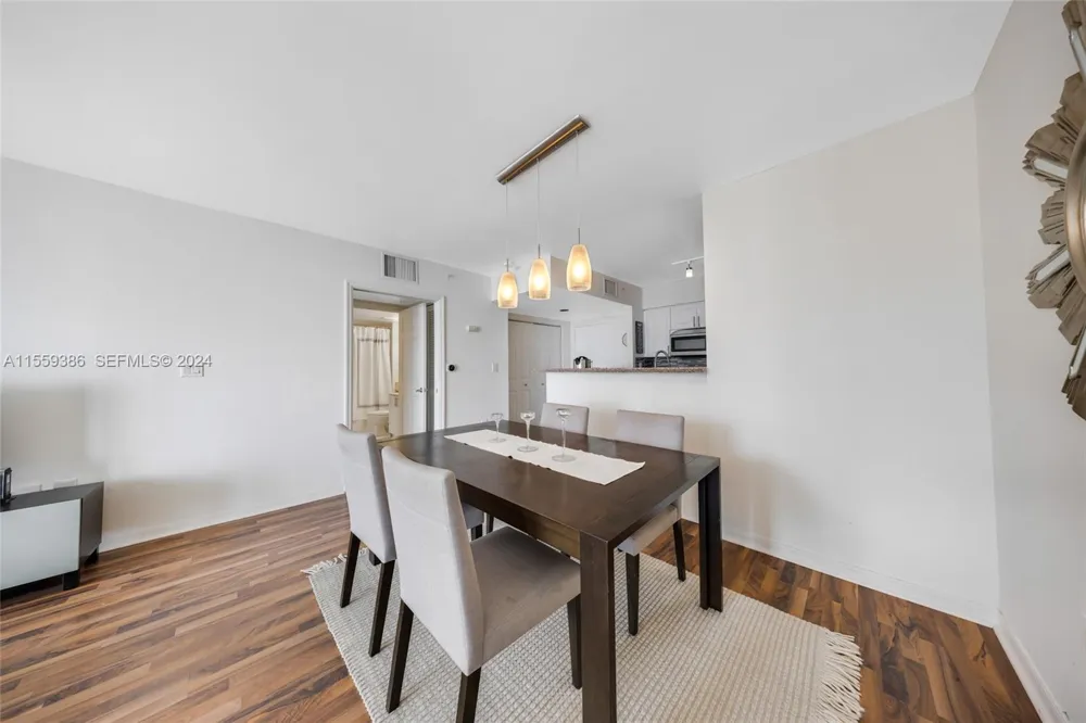 1155 Brickell Bay Drive #Apt 2207 Miami, FL 33131