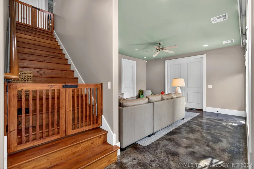 37031 S Cliff Crest Drive Langley, OK 74350