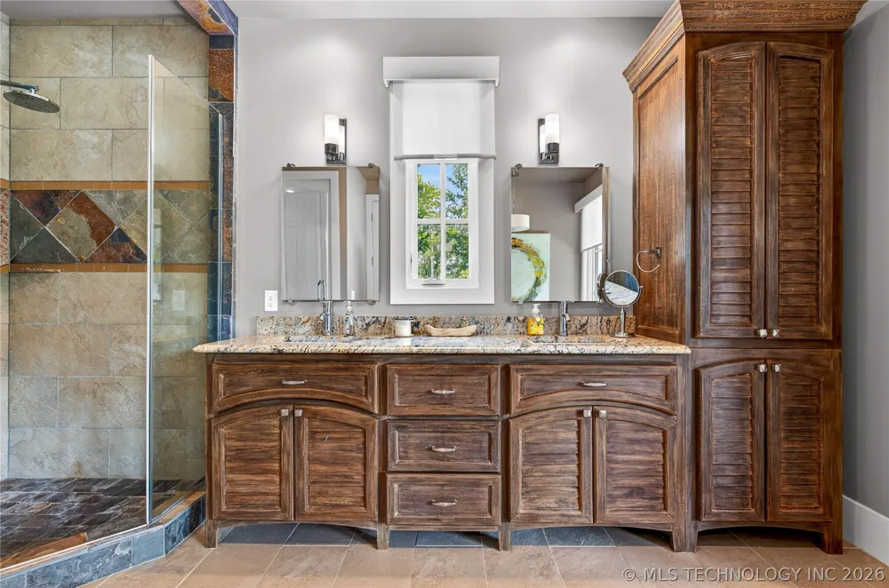 37031 S Cliff Crest Drive Langley, OK 74350