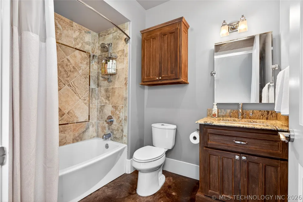 37031 S Cliff Crest Drive Langley, OK 74350