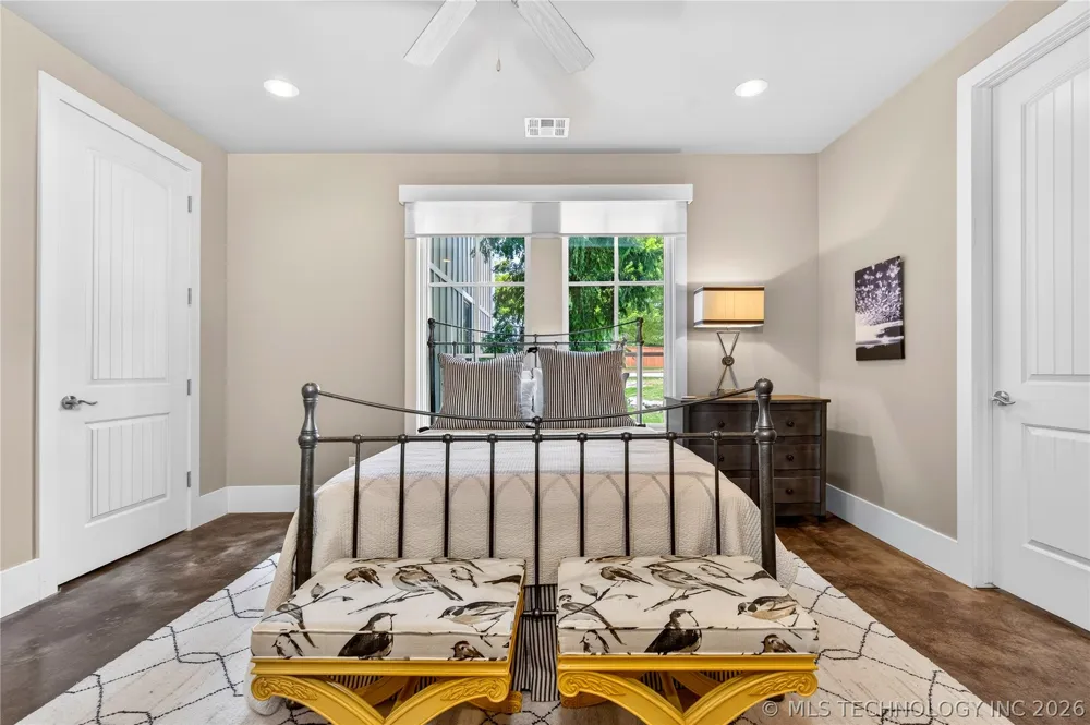 37031 S Cliff Crest Drive Langley, OK 74350