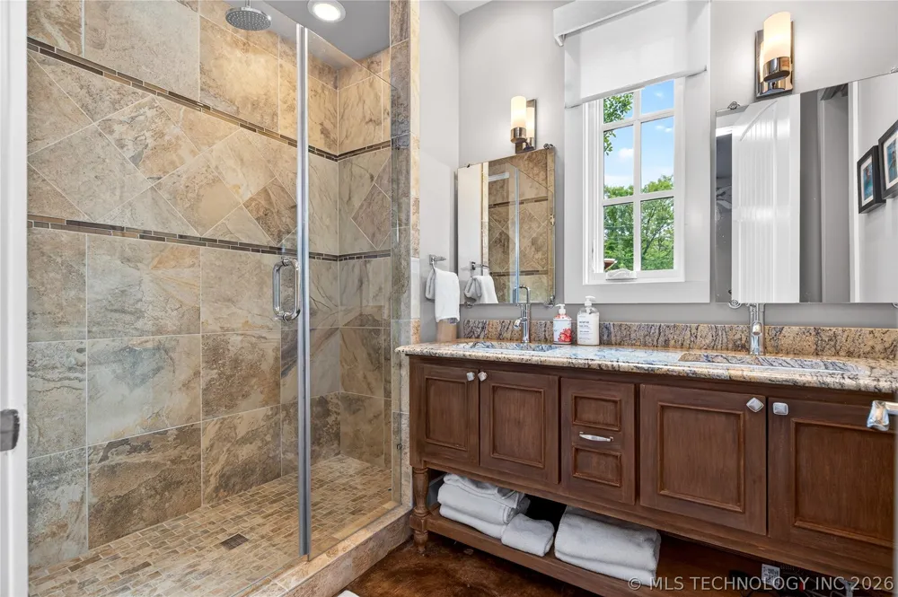37031 S Cliff Crest Drive Langley, OK 74350