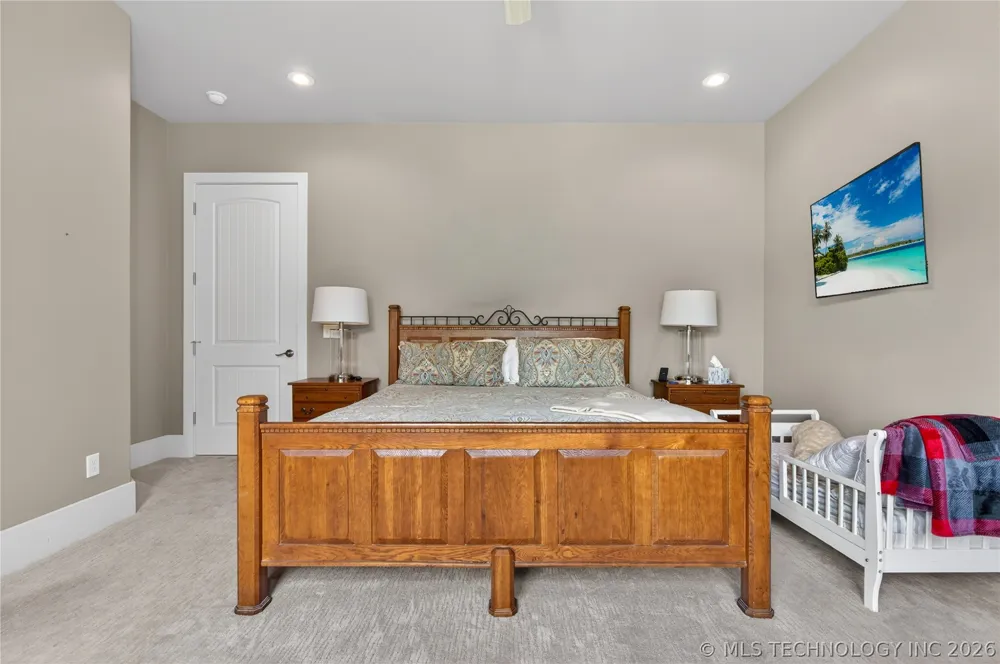 37031 S Cliff Crest Drive Langley, OK 74350