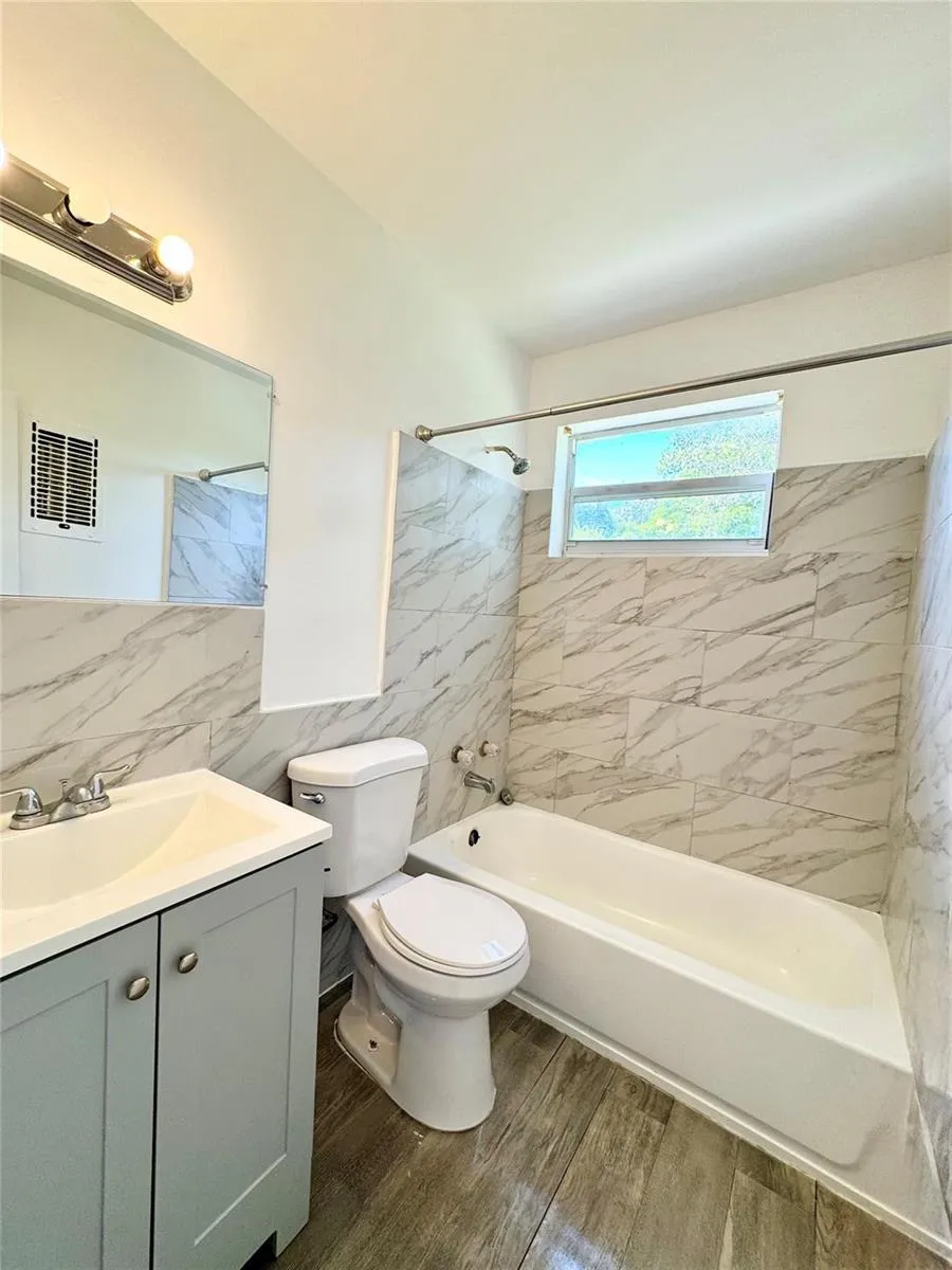 147 W 17th Street Riviera Beach, FL 33404