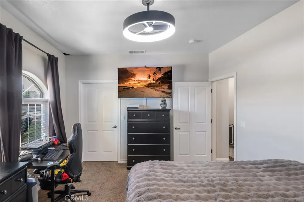 6910 Oak Vista Lane Oak Hills, CA 92344