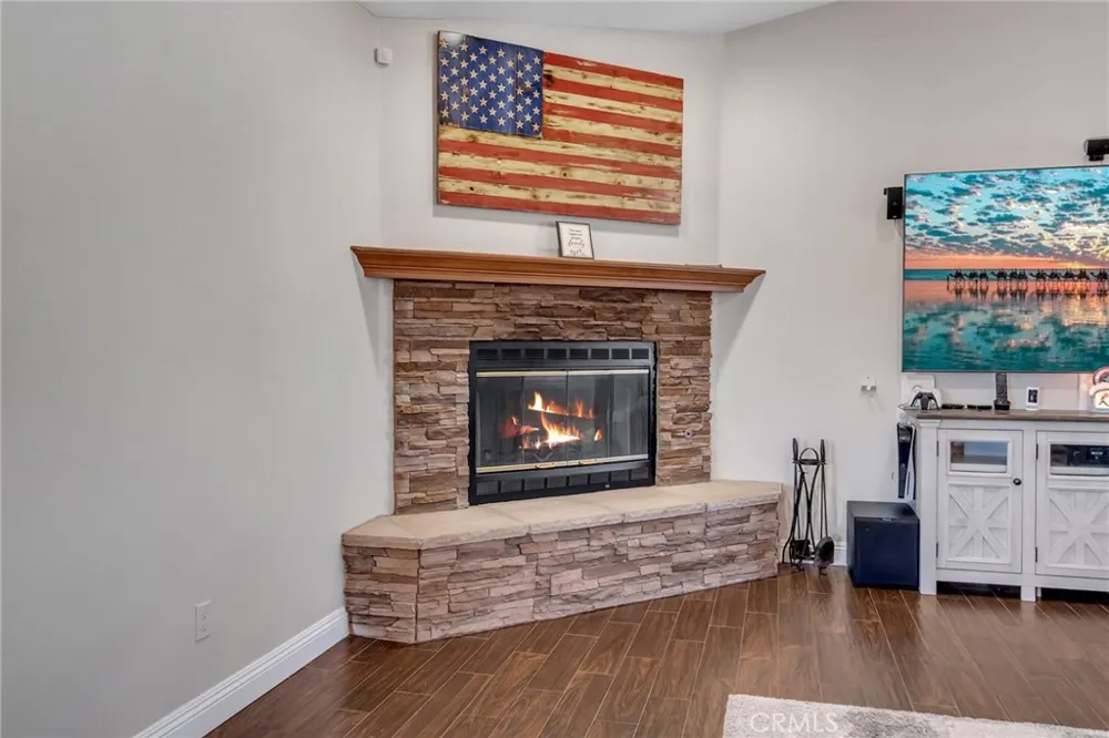 6910 Oak Vista Lane Oak Hills, CA 92344