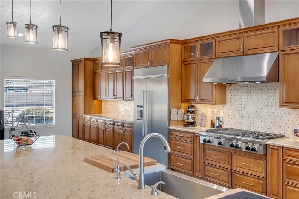 6910 Oak Vista Lane Oak Hills, CA 92344