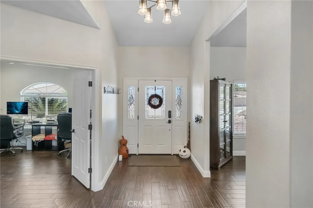 6910 Oak Vista Lane Oak Hills, CA 92344