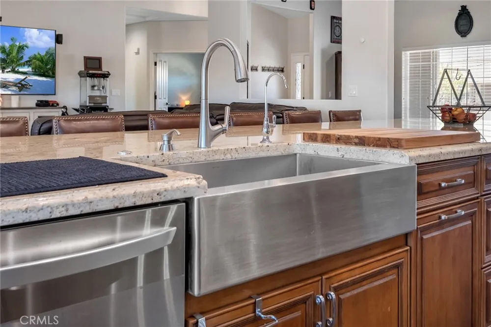 6910 Oak Vista Lane Oak Hills, CA 92344