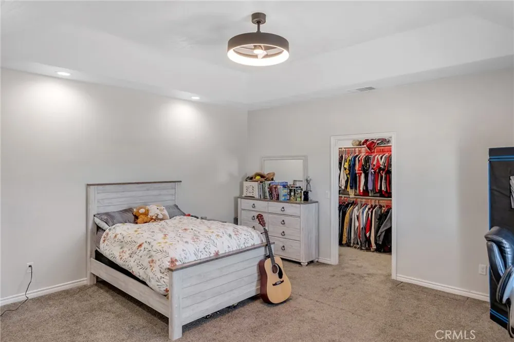 6910 Oak Vista Lane Oak Hills, CA 92344