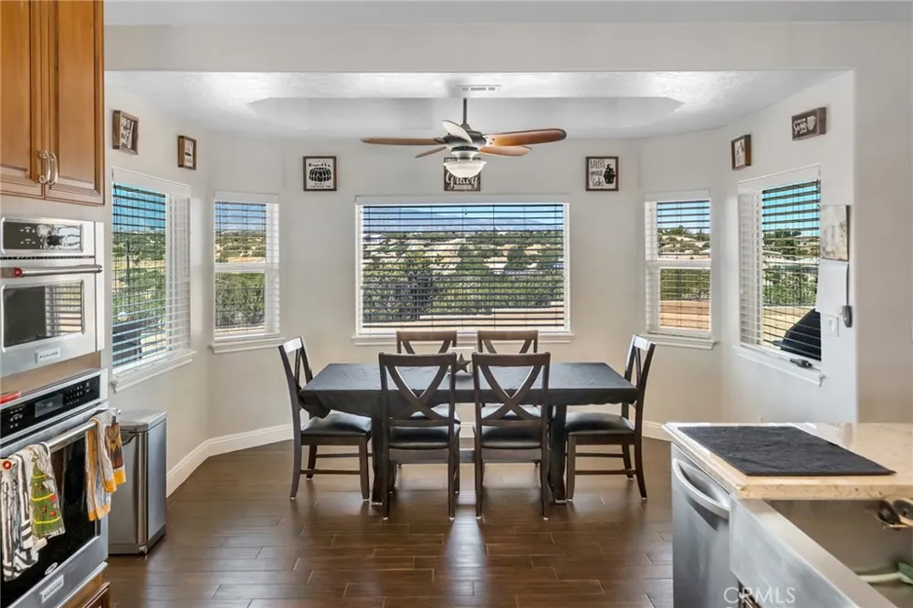 6910 Oak Vista Lane Oak Hills, CA 92344